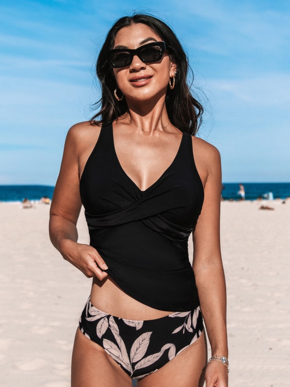 Cupshe Black Twisted Tankini Top with Black & Beige Leaf Bikini Bottoms